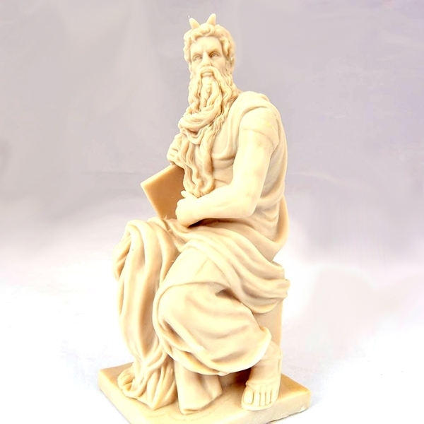 Picture of Moses by Michelangelo