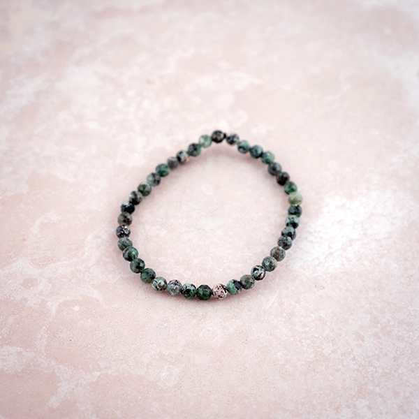 Picture of Emerald Bracelet, raw unpolished faceted