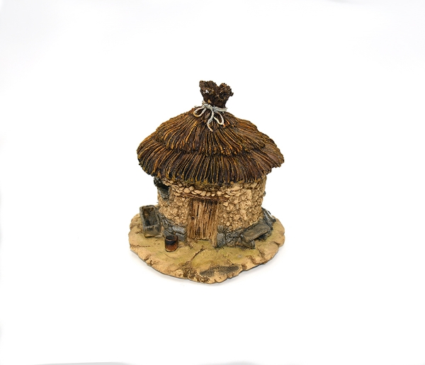 Picture of Thatched Roof Fairy House Box 4.75"