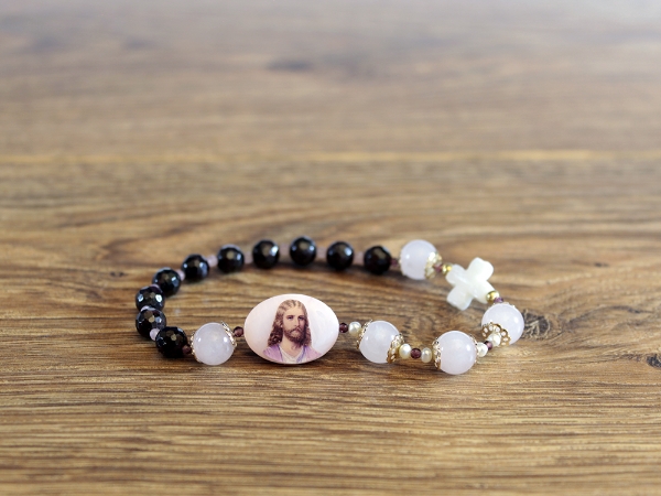 Picture of Jesus divine love rosary bracelet